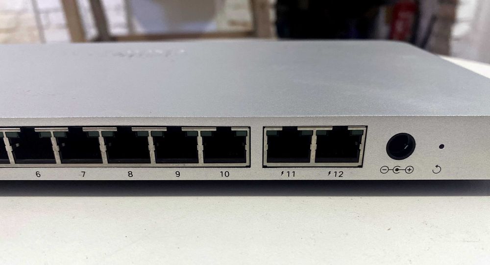 Межсетевой экран Cisco Meraki MX68