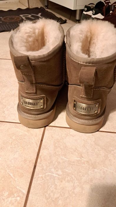 De vânzare botine Mustang