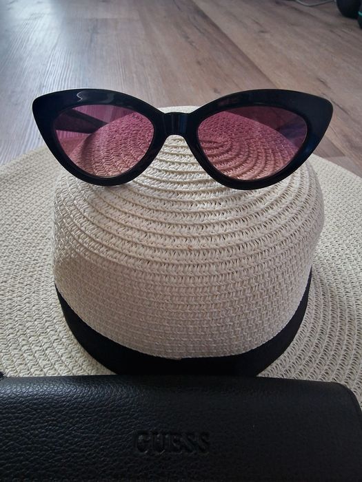 Слънчеви очила Guess