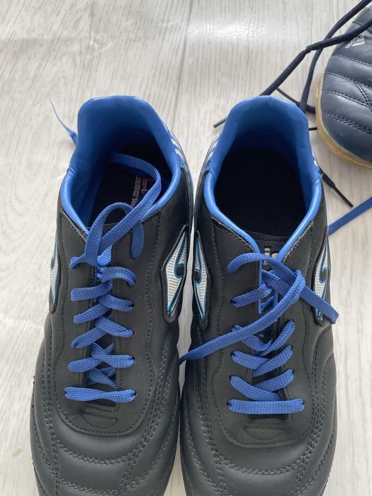 Продам футзалки и бутсы