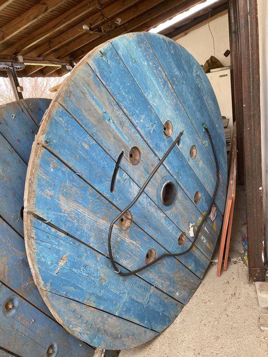 бюро каса за магазин  трапезна маса,дървена макара-идеална за маса