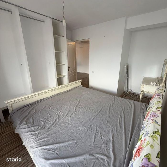 Apartament cu 4 camere, Zona Brancoveanu
