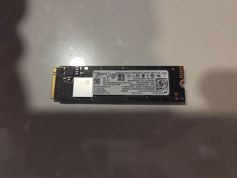 SSD Micron 2210 M.2 NVMe de 512 GB