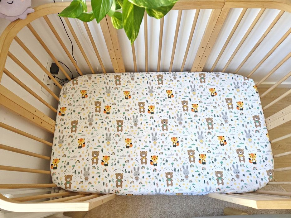 Vând pat evolutiv 7 in 1, pat Montessori la mai multe nivele, pătuț co-sleeping nou-nascut cu saltea inclusa, țarc, birou, masa înfășat 2100 lei