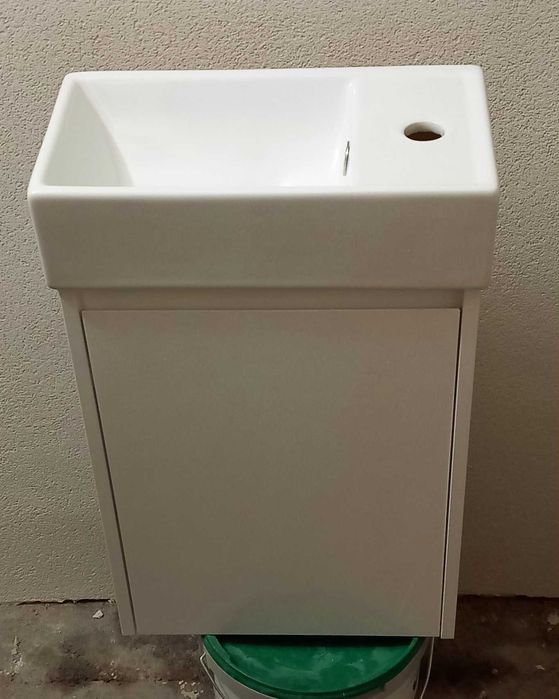 Шкаф мивка чисто нов