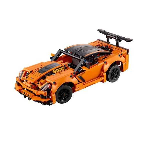Конструктор LEGO Technic Bugatti Chiron 42083 Technic Chevrolet 42093