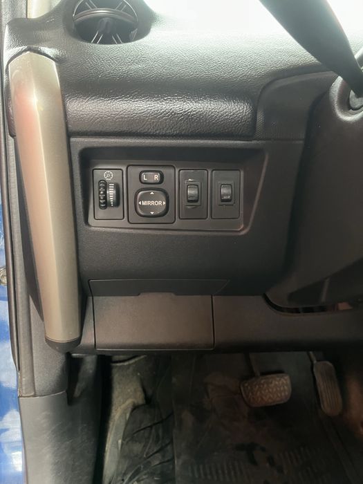 Tayota scion xa 2004 года