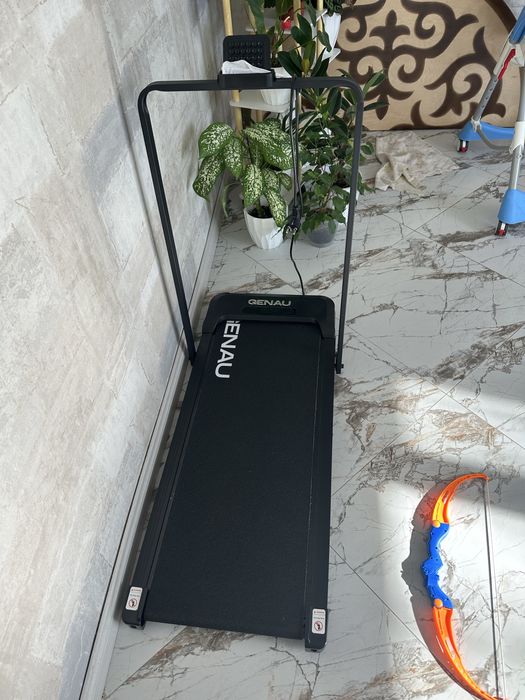 Продам беговую дорожку