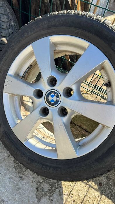 Джанти с зимни гуми за BMW E87 (1 серия) 16 цола – оригинални BMW