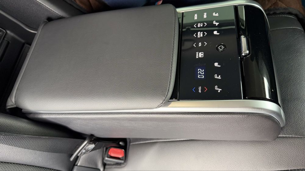 Toyota camry Luxe safety