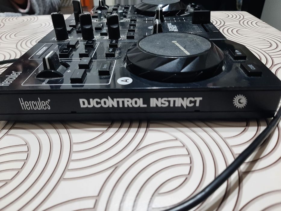 Vind DJ control instinct
