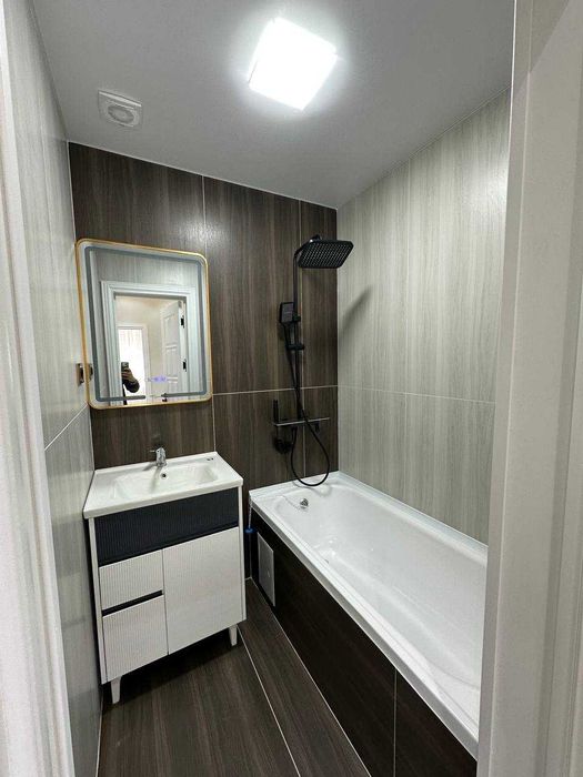 Продаётся 3х комн квартира на 3 этаже Ор-р Зираат Банк Крытый рынок