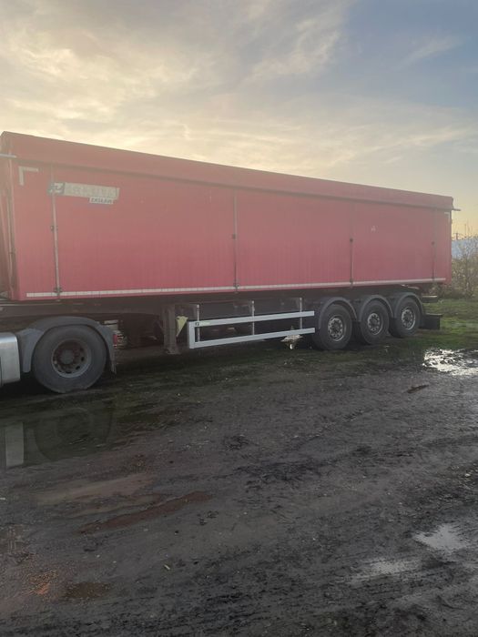 Semiremorca de cereale