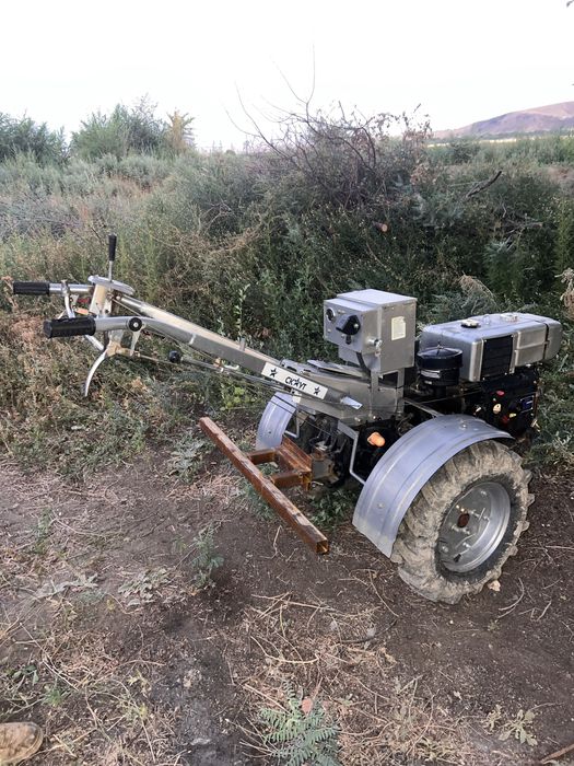 Продам мотоблок 15 л/с