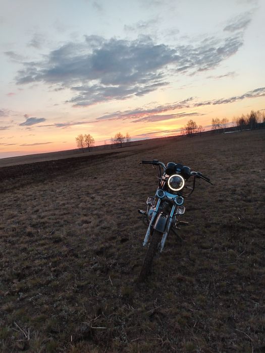 Мотоцикл яки 110