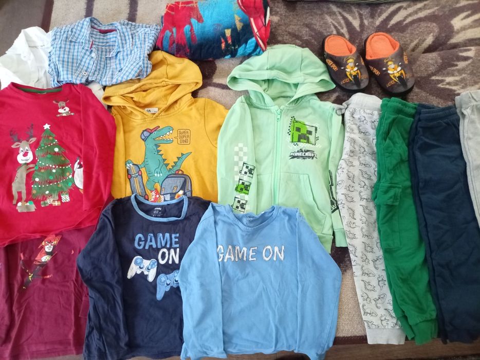 Детски дрехи, размер 4-5год.