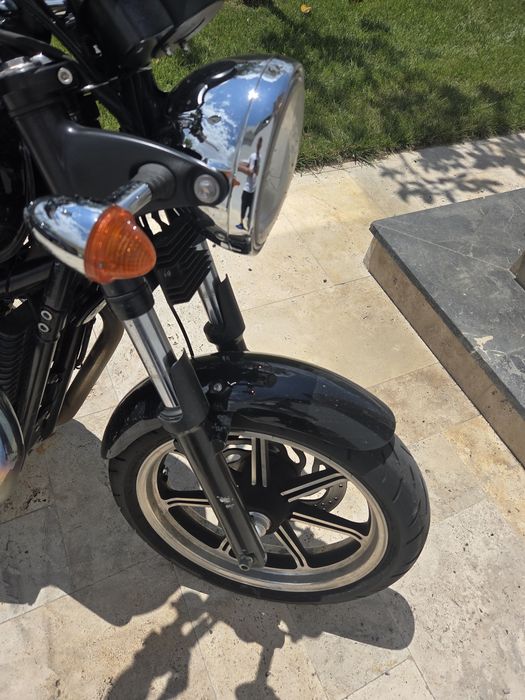 Triumph Bonneville T100