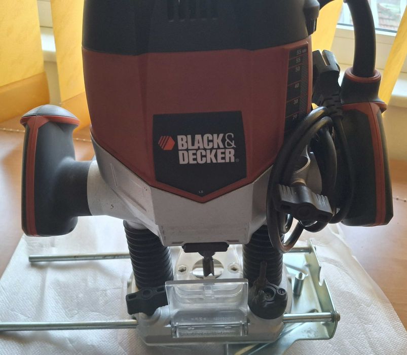 Оберфреза Black & Decker KW900E и  оригинално японско ел. ренде Makita