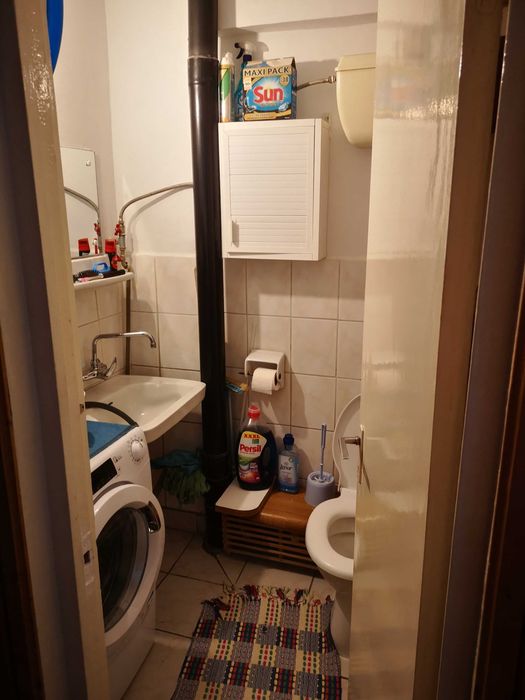 Apartament 4 camere (3 dormitoare + living), etaj 4, vizavi de Piața Vest, Tulcea – mobilat, balcon cu vedere superbă