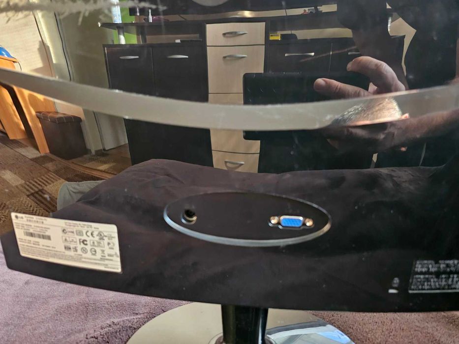 Монитор 19" LG Флатрон E1940S-PN