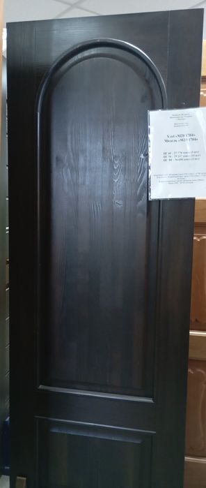 Двери из массива дерева