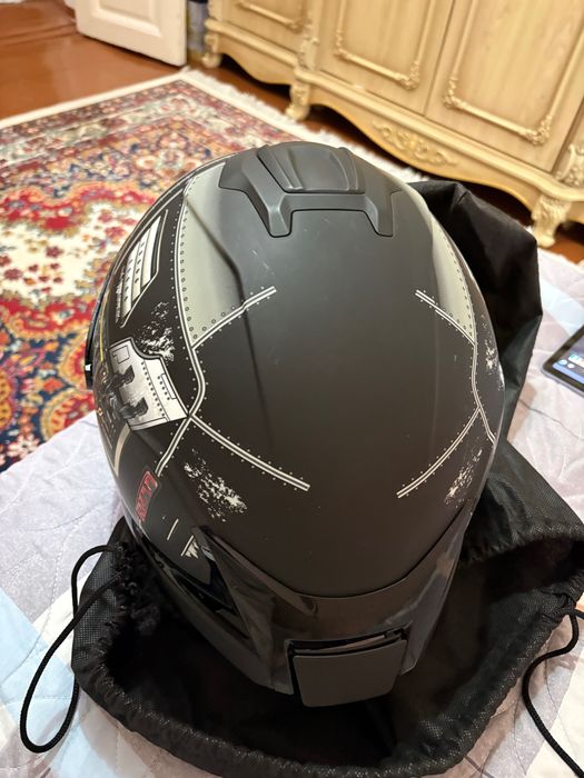 Мотоциклетный шлем GSB с зеркальным визором (почти новый)