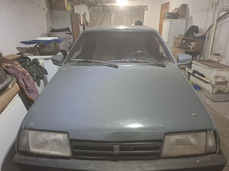 Легковая машина ваз2109