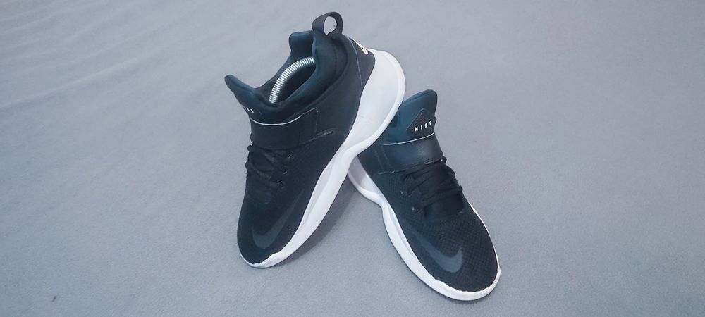 Nike Kwazi Black