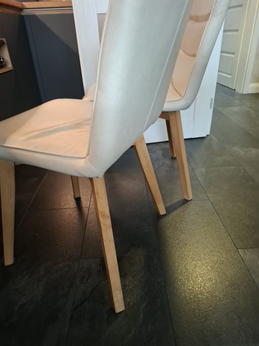 Трапезени  столове