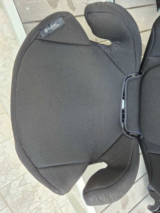 Детско столче за кола Cybex Solution (15-36 кг) с ISOFIX – добро състояние