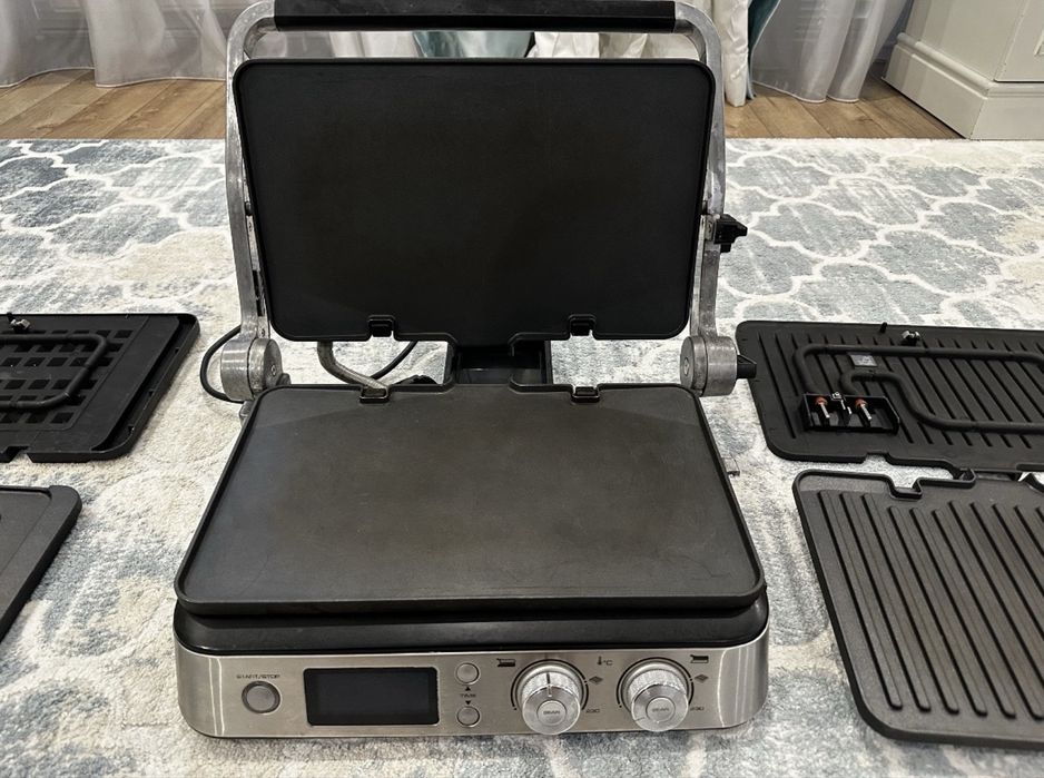Продам мультигриль Delonghi