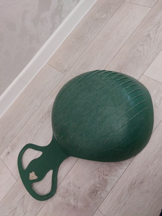 Продаю ледянку зелёного цвета