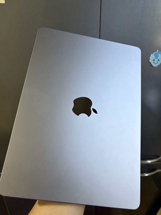 MacBook Air M2 (2022)