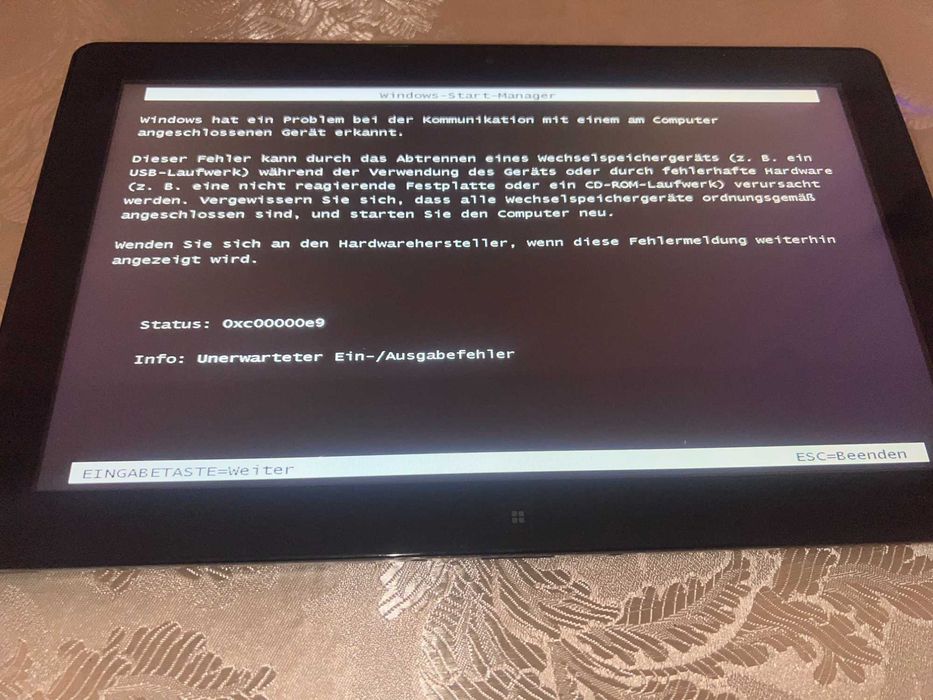 Samsung Ativ Smart PC Pro (Модел XE700T1A)