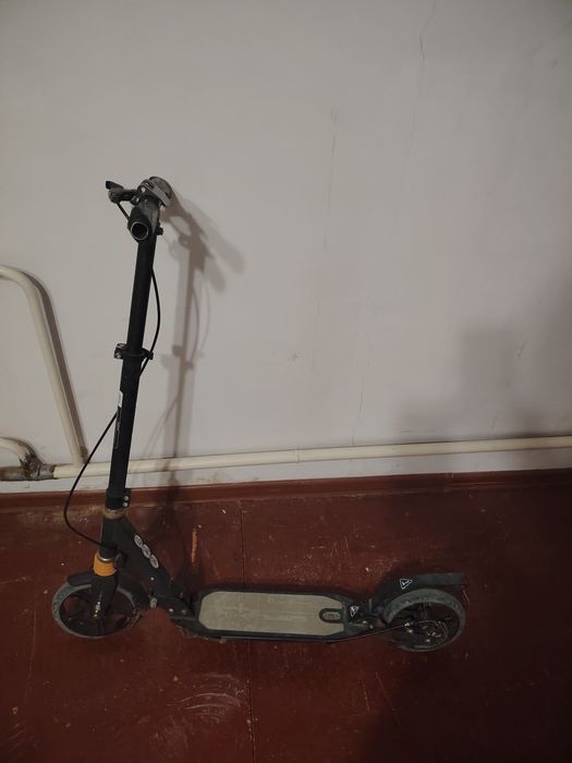 Самокат почти новый