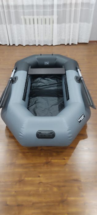 Продаю лодку 220 Уральские лодки