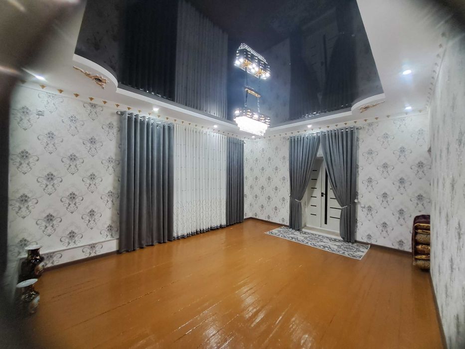 Эски автовакзал 3 сотик барча кулайликларга эга участка сотилади