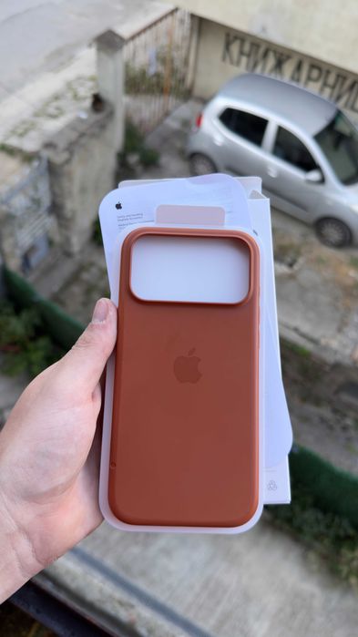 Оригинален Apple Силиконов калъф с MagSafe за iPhone 17 Pro Max – Terra Cotta