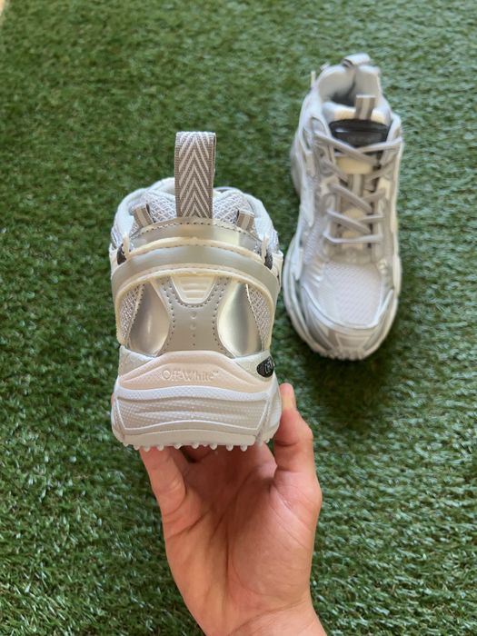 Off white be right back silver