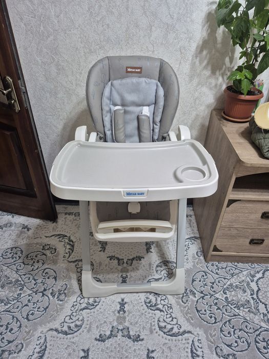 Детский стульчик для кормления