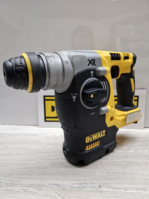 Dewalt Перфоратор DCH273 18V.