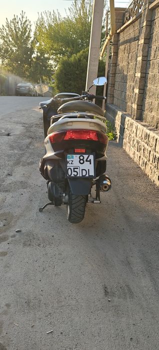 Yamaha Majesty 250