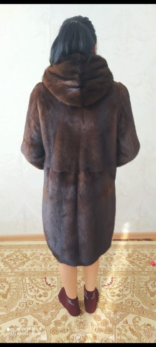 Продам норковую шубу