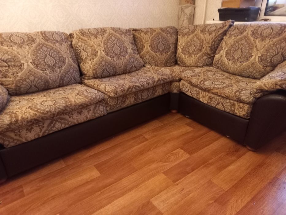 Продам мягкий уголок
