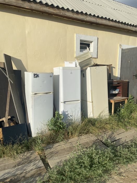 Продам холодильник