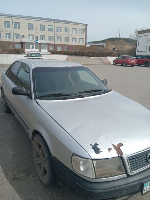 Продам Ауди 100с4 объём 2,0