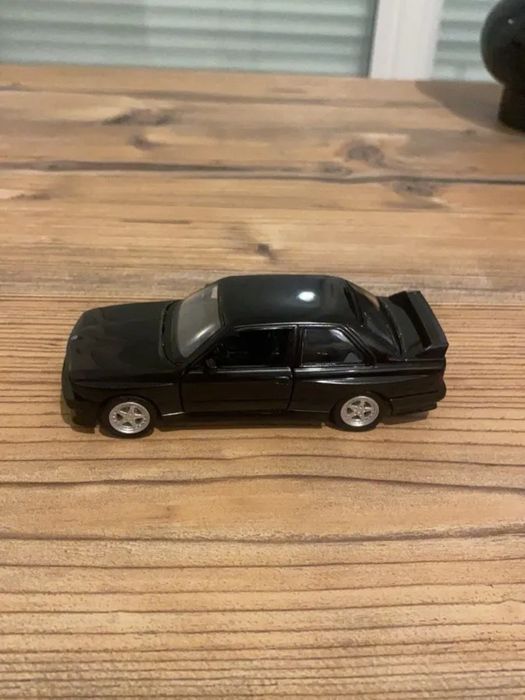 Количка BMW E30, 1:36