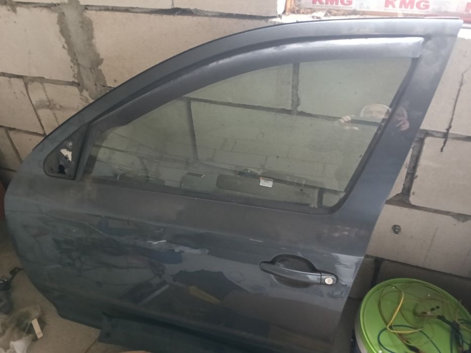 Portiere stânga Skoda Octavia 2  și telescoape noi am vândut mașină și