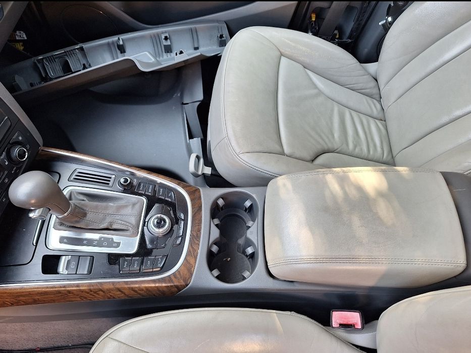 Piese Dezmembrez Audi Q5 2.0 CGL Dsg / NHD Carlig usa spate fata stop