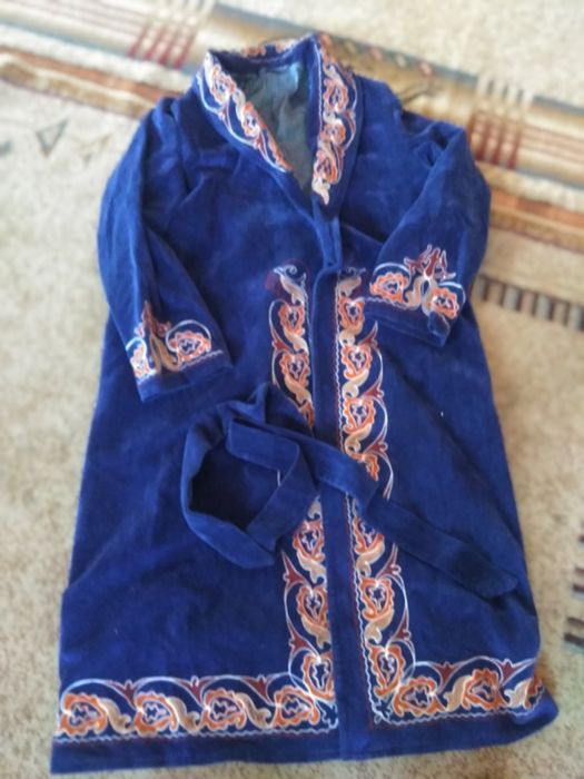 Продам национальный халат.